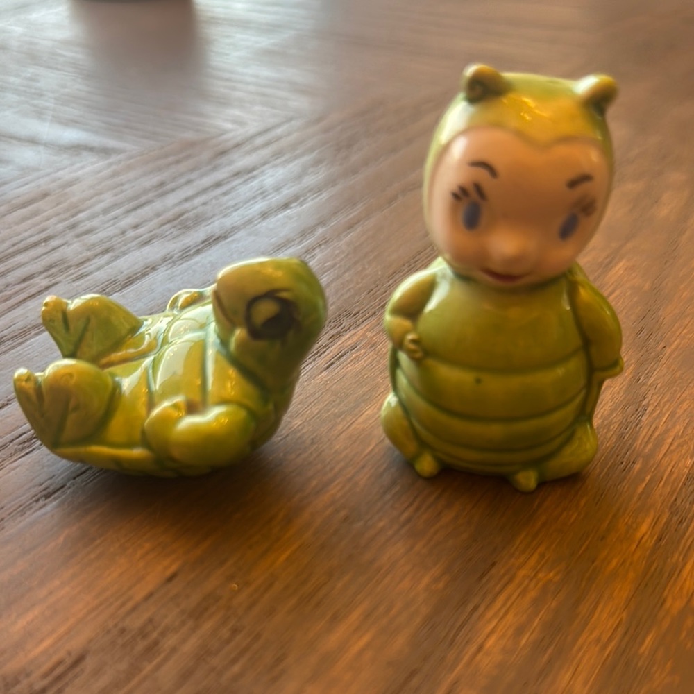 Duncan Green Ceramic Figurines